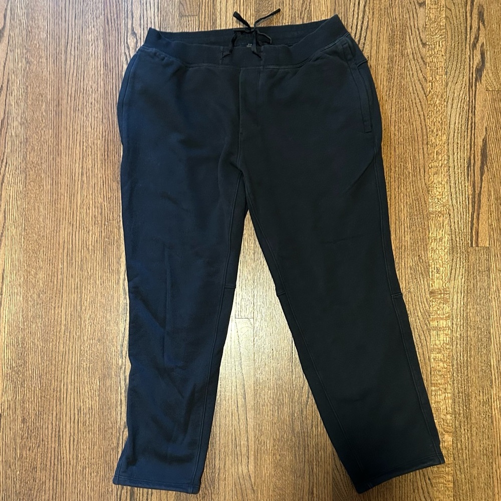 Lululemon Men’s Black Sweatpants Zip Pockets Athletic